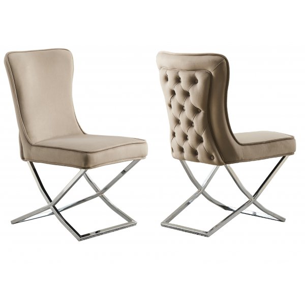 Luksusstol med kromunderstell og knapper i ryggen - Stol i beige flyel