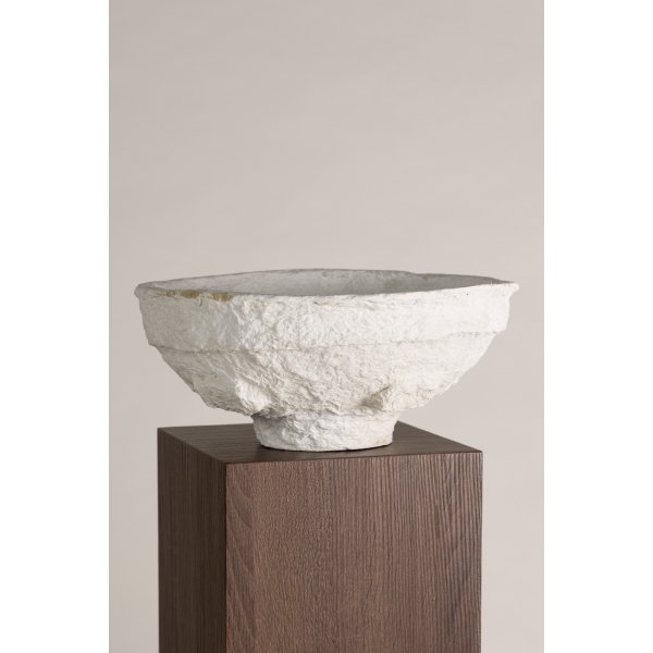 Pidestall i valnøtt, høyde 65 cm Pidestall i valnøtt, høyde 65 cm