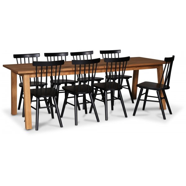 Saltsj spisegruppe, 240 cm, inkludert 8 stk. svarte Orust pinnestoler - oljet eikefiner