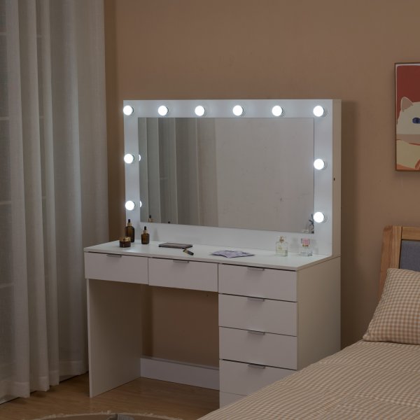 Sminkbord med belysning och förvaring Sminkbord med belysning och förvaring