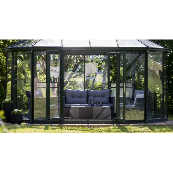 Brohusen utegruppe - Grå kunstrotting Brohusen utegruppe - Grå kunstrotting