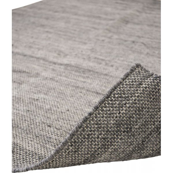 Raggteppe Trevor - Graftgrå Polyester Raggteppe Trevor - Graftgrå Polyester