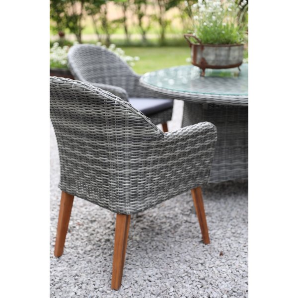 Jacksonville utend�rs spisegruppe; 110 cm rundt bord inkludert 4 stk. Valetta lenestoler i gr� kunstrotting.