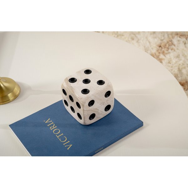 Dekorativ kube i hvit og sort marmor - 9,5 cm Dekorativ kube i hvit og sort marmor - 9,5 cm