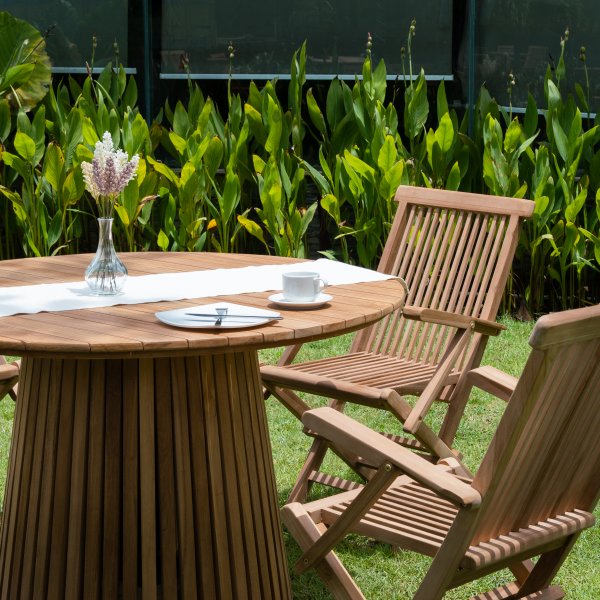 Edenryd rundt spisebord D120 cm - Teak + Tekstilrens for møbler Edenryd rundt spisebord D120 cm - Teak + Tekstilrens for møbler