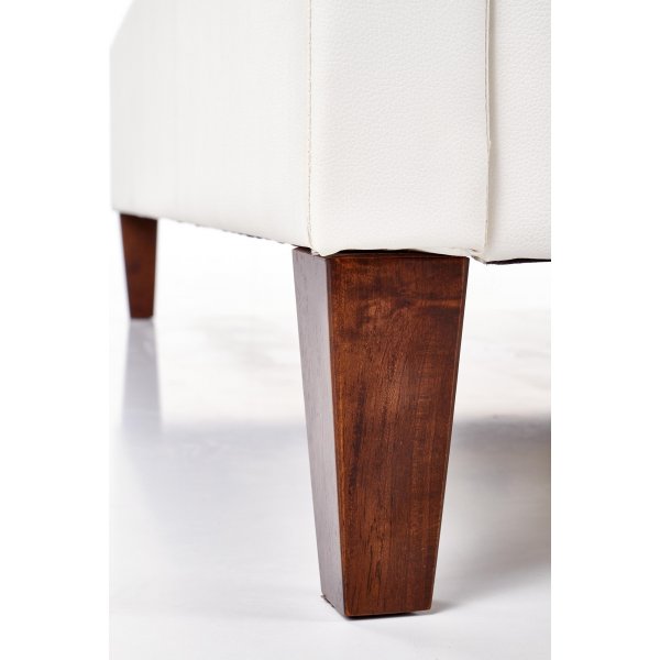 Klara sengeramme og hodegavl - Hvitt økoskinn Klara sengeramme og hodegavl - Hvitt økoskinn