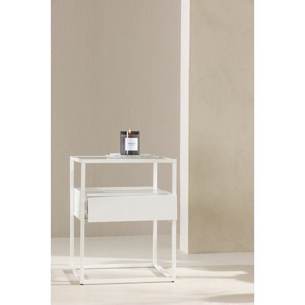 Fortaleza sidebord 40 x 40 cm - Hvit Fortaleza sidebord 40 x 40 cm - Hvit