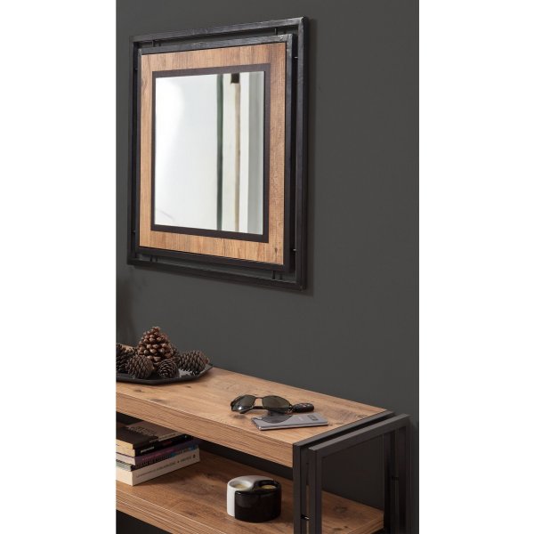 Cosmo sidebord - Furu/svart Cosmo sidebord - Furu/svart