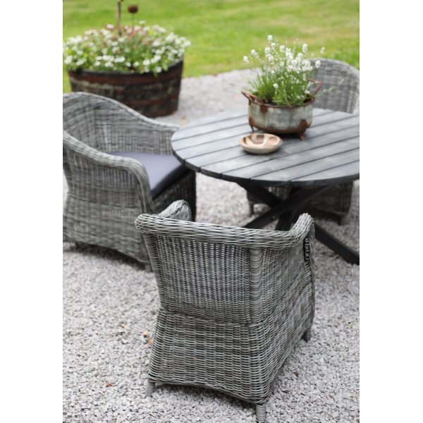 Spisegruppe Mercury: Scottsdale rundt bord inkludert 4 stk. Mercury light lenestoler i grå kunstrotting Spisegruppe Mercury: Scottsdale rundt bord inkludert 4 stk. Mercury light lenestoler i grå kunstrotting