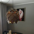 Kundebilde Frost rund lampe med lameller i valnøtt