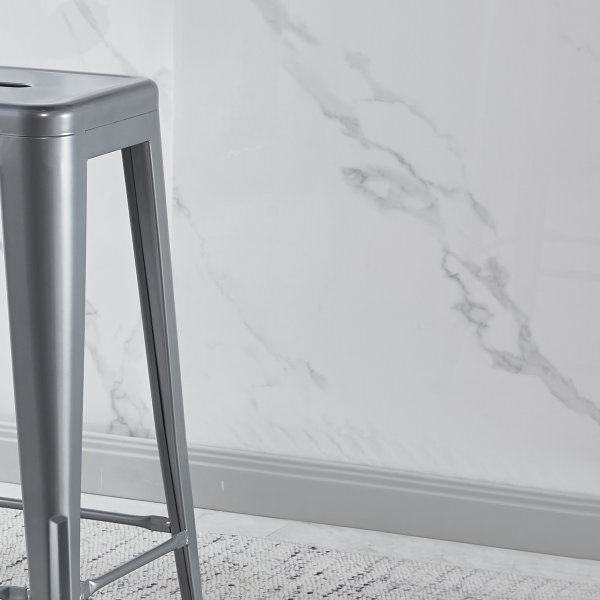 Iris barkrakk i metall - Setehøyde 77 cm Iris barkrakk i metall - Setehøyde 77 cm