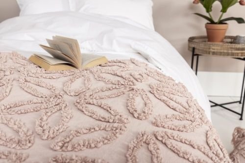 Sengeteppe Tuva 180x270 cm – Pudder Sengeteppe Tuva 180x270 cm – Pudder