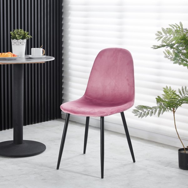 Seat spisegruppe, spisebord med 4 stk Carisma fløyelsstoler - Svart/Korall Seat spisegruppe, spisebord med 4 stk Carisma fløyelsstoler - Svart/Korall