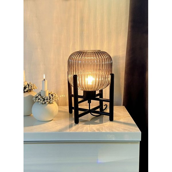 Bordlampe Vinda - Svart/røykgrå Bordlampe Vinda - Svart/røykgrå