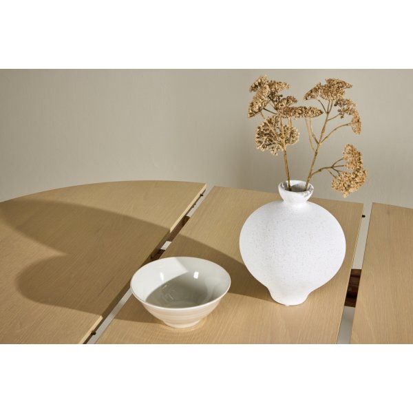 Gilda spisebord 110-150 x 110 cm - Whitewash Gilda spisebord 110-150 x 110 cm - Whitewash