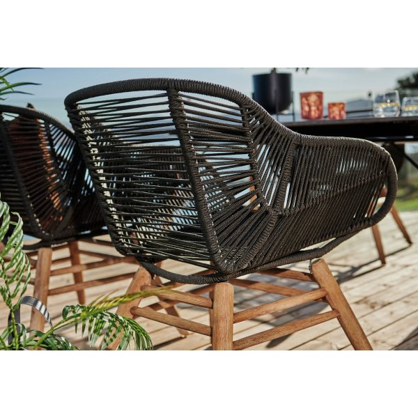 Räkvik spisegruppe By Martinsen - Betong / Eukalyptus Räkvik spisegruppe By Martinsen - Betong / Eukalyptus