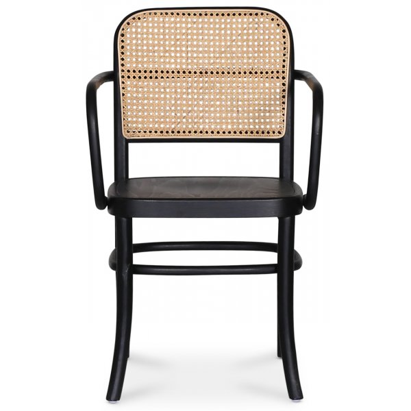 Omni spisegruppe, rundt spisebord �130 cm inkludert 4 stk. svarte Nemis karmstoler - Svartbeiset eik