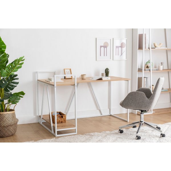 Lissa hjørnepult 140 x 90 cm - Safir eik/hvit Lissa hjørnepult 140 x 90 cm - Safir eik/hvit