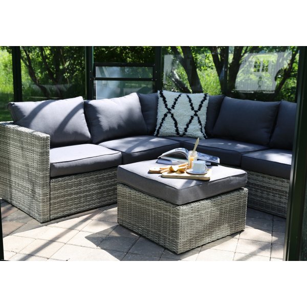 Boviken hjørnesofa med fotskammel - Grå kunstrotting Boviken hjørnesofa med fotskammel - Grå kunstrotting