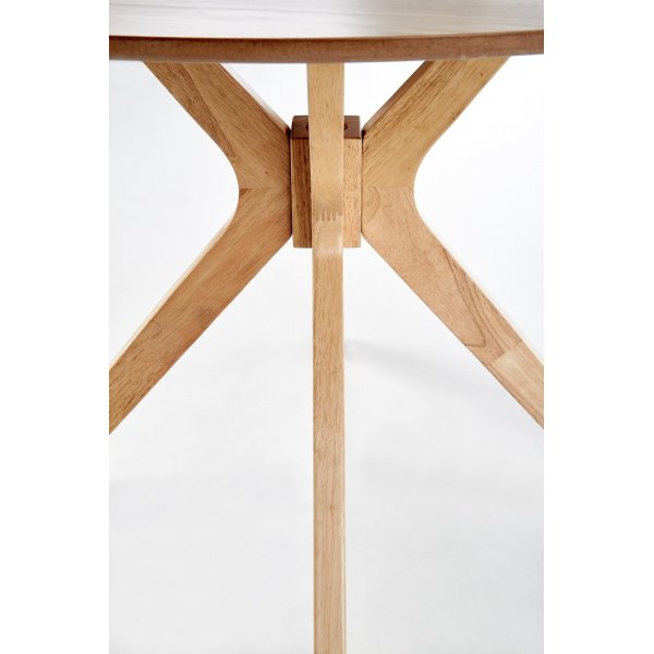 Rio spisebord Ø120 cm i eikefiner med 4 Sara lenestoler i eik og lin Rio spisebord Ø120 cm i eikefiner med 4 Sara lenestoler i eik og lin