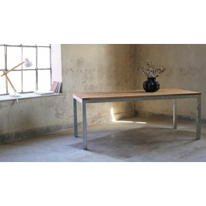 Spisebord Alva 190x90 cm - Teak/galvanisert metall + Mbelpleiesett for tekstiler