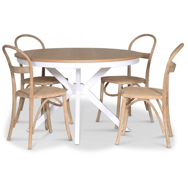 Troms spisegruppe; rundt spisebord Hvit / Eik med 4 stk Danderyd No.16 spisestoler whitewash