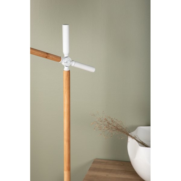 Ruff gulvlampe - Hvit Ruff gulvlampe - Hvit