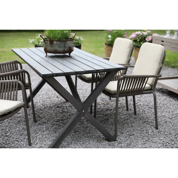 Spisegruppe Scottsdale: bord 150 cm inkludert 4 stk grå Lincoln stablebare stoler Spisegruppe Scottsdale: bord 150 cm inkludert 4 stk grå Lincoln stablebare stoler