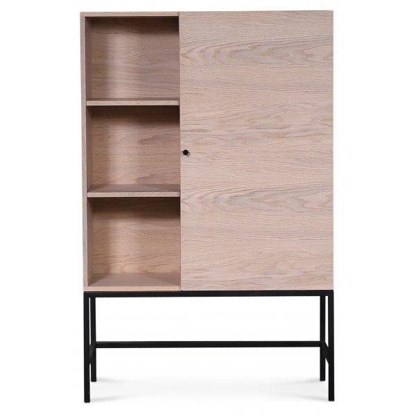 Stilo V.2 highboard - Whitewash / Svart metall